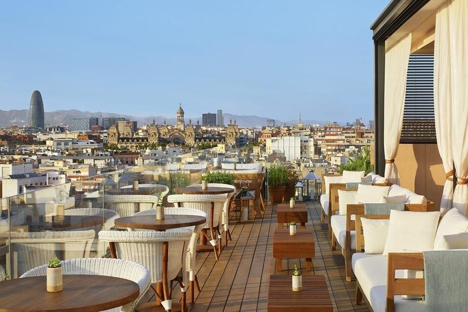 Azotea en Ciutat Vella, un rooftop en Barcelona donde los eventos alcanzan la cima de la exclusividad.