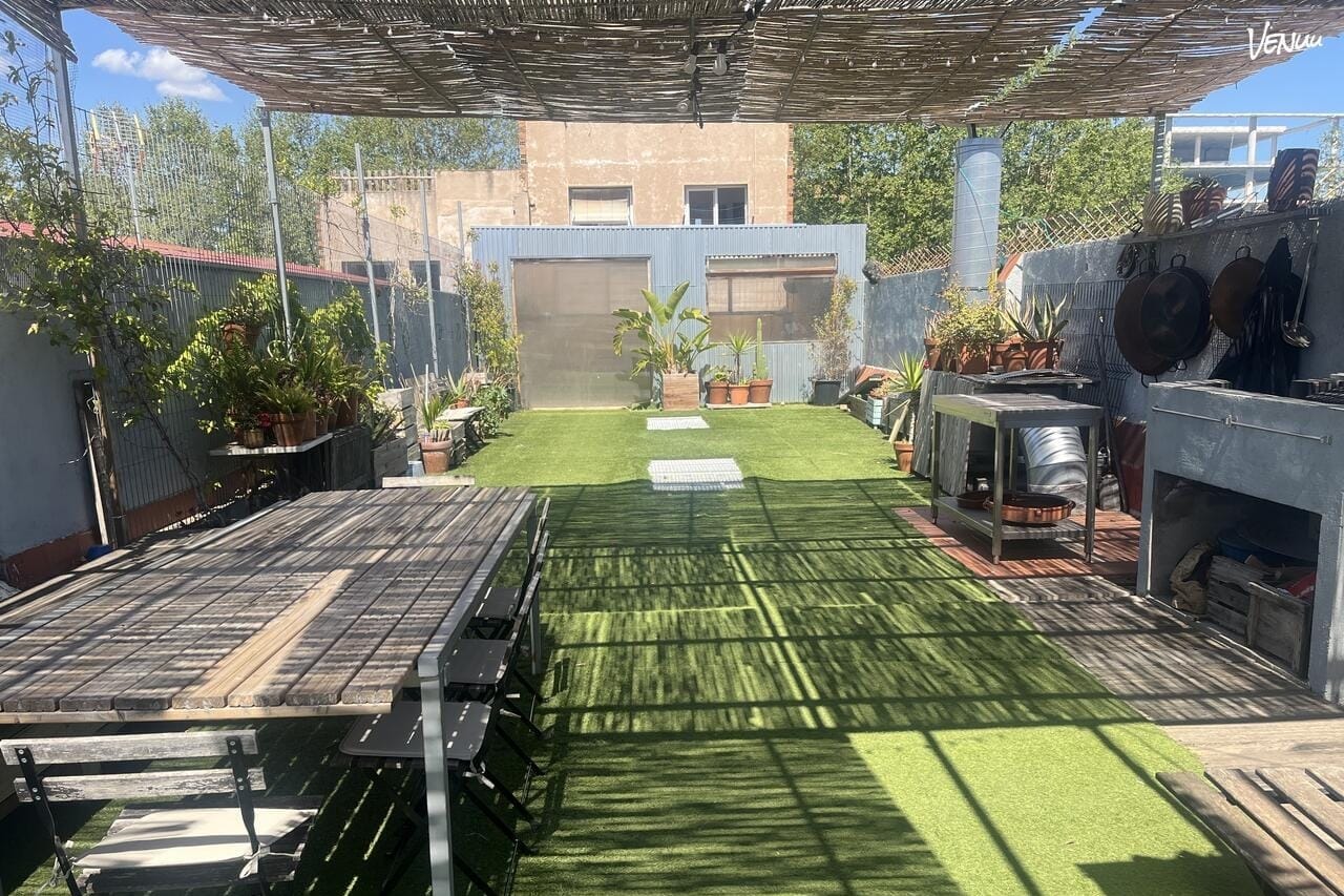 BBQ Rooftop, una terraza en Barcelona con barbacoa ideal para eventos entre amigos.