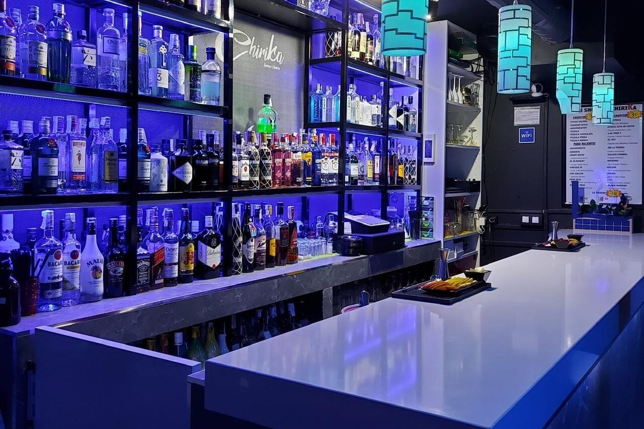 Chirika Lounge, donde los cumpleaños terminan en historias épicas.