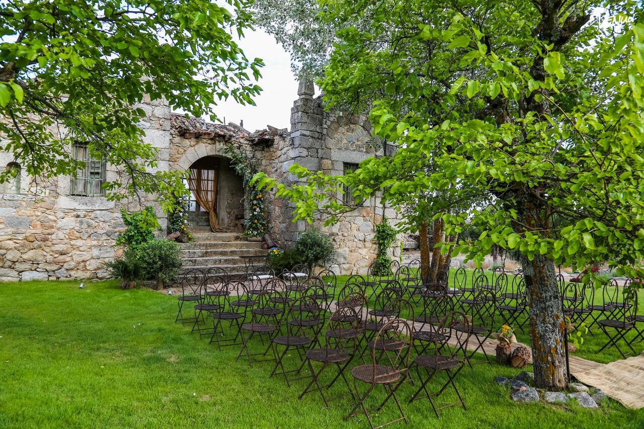  Finca El Gasco, una finca pequeña en Madrid ideal para bodas íntimas en plena naturaleza con un ambiente de cuento.