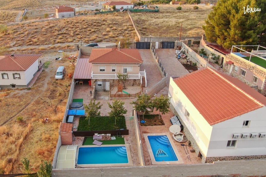 Finca Los Almendros, una finca en Madrid con piscina para cumpleaños y fiestas privadas inolvidables.