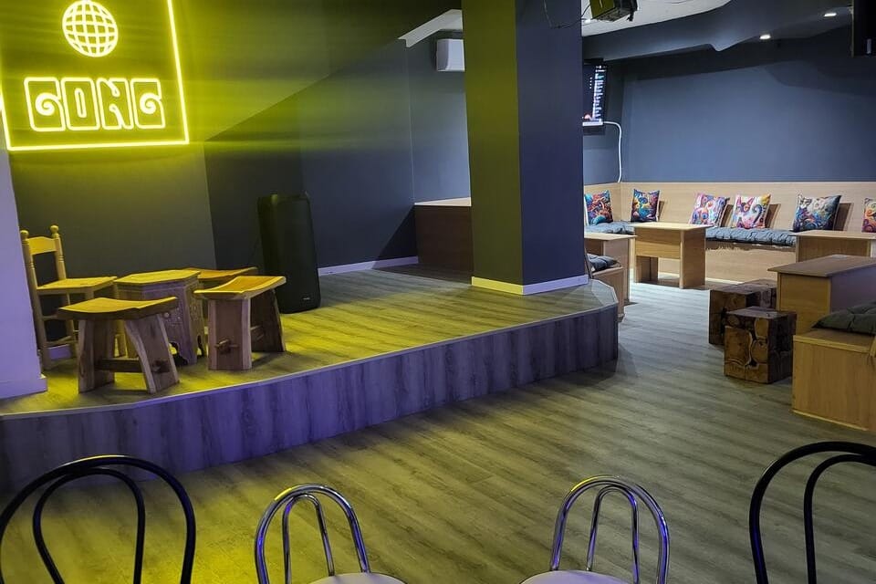 GONG Valencia, un espacio versátil y relajado perfecto para celebrar cumpleaños infantiles con estilo zen.