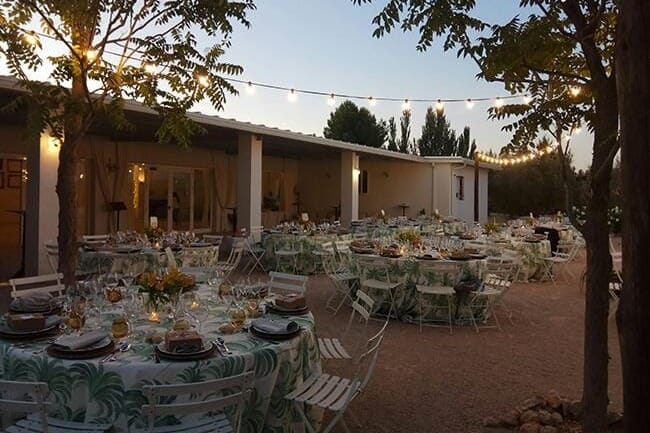 Hacienda Campo y Olivo, un espacio al aire libre en Madrid para bodas económicas y con encanto.