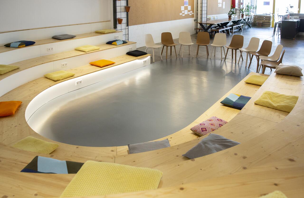  Impact Hub Barcelona, un espacio en Barcelona ideal para eventos corporativos enfocados en innovación, networking y emprendimiento.