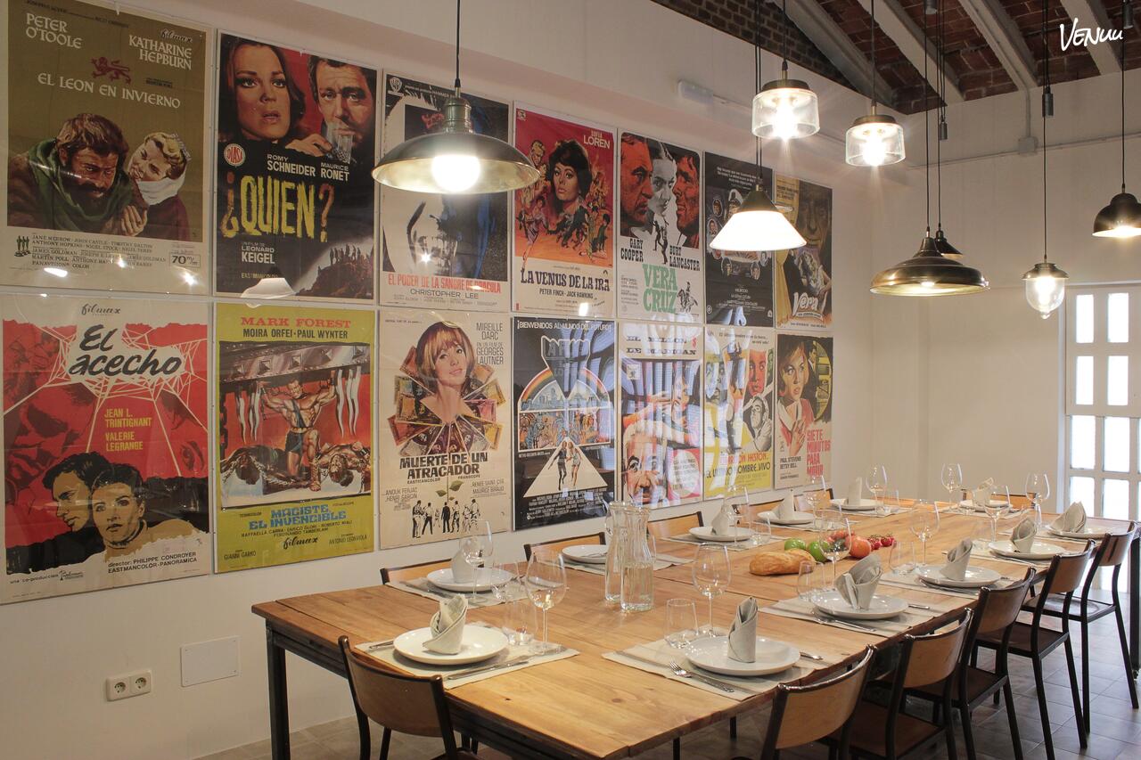 Loleo: Restaurante acogedor y con diseño moderno, perfecto para cenas en grupo. Comida deliciosa, buen ambiente y platos dignos de foto en Instagram.