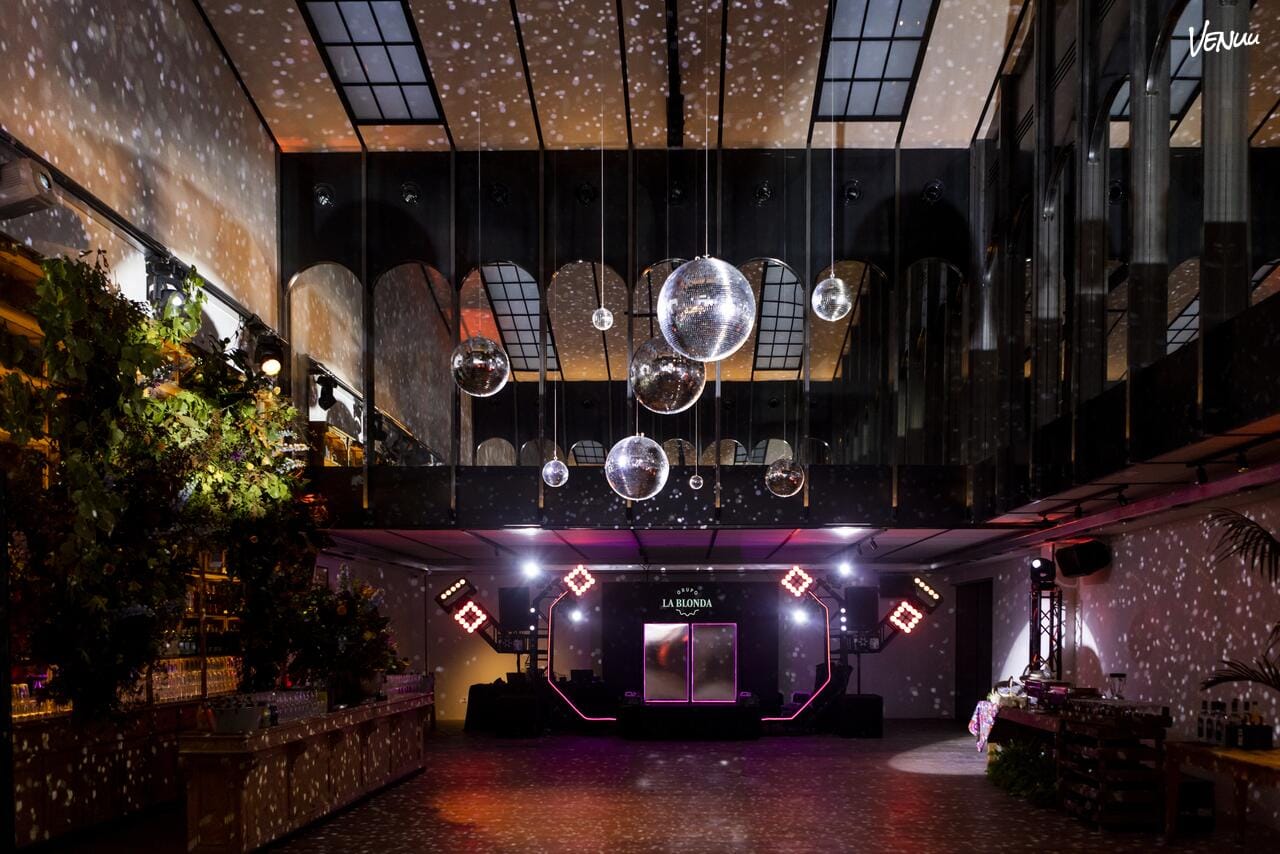  La Industrial Eventos, un espacio versátil en Madrid ideal para despedidas de soltera personalizadas.