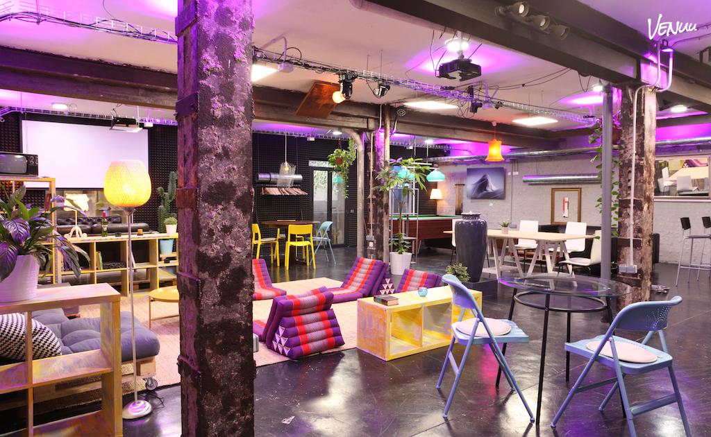 La Vaca Coworking - Basement, un espacio en Barcelona ideal para reuniones y eventos corporativos con un ambiente relajado pero profesional.
