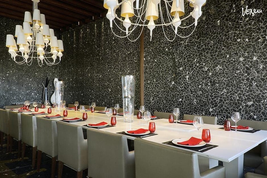 Restaurante Abrassame, rooftop gastronómico sobre Las Arenas ideal para eventos con sabor.