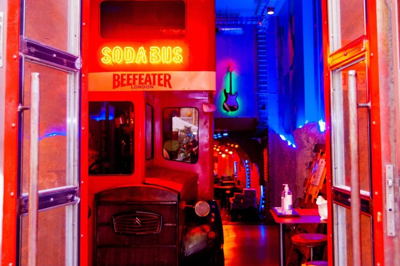 Soda Bus, un bus-bar en Barcelona ideal para un cumpleaños sobre ruedas.