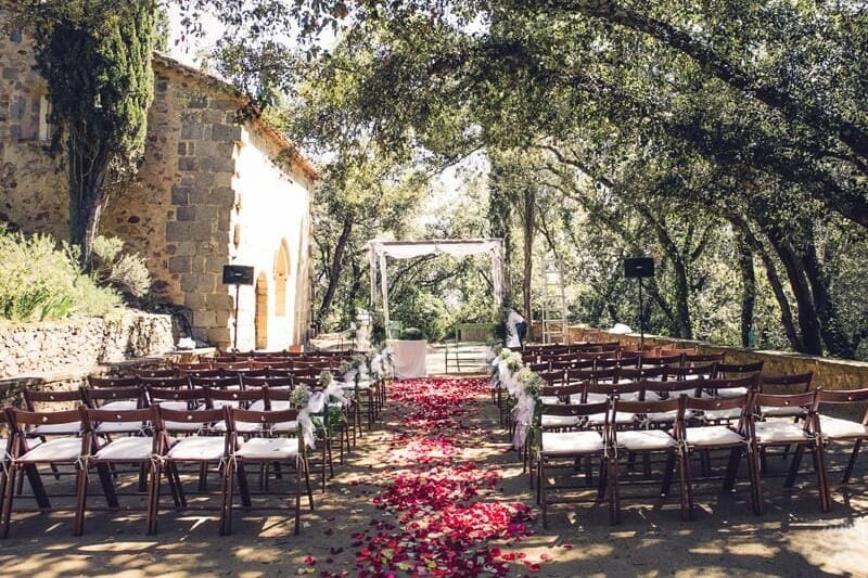  Sant Pere de Clarà La Capilla, espacio histórico y natural para bodas de ensueño.