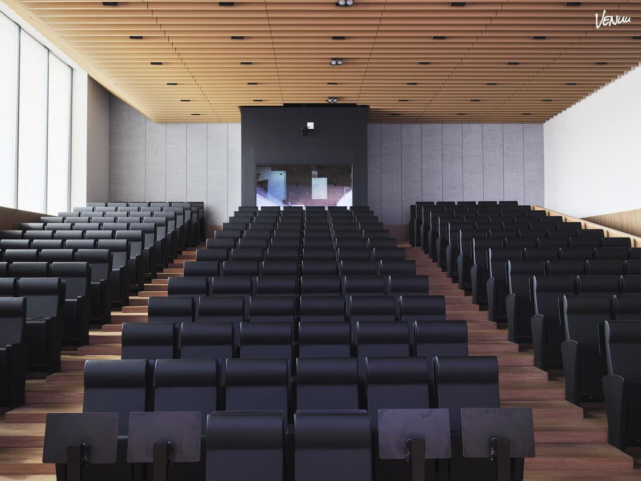 TBS Education Auditorio, un aula en Barcelona donde hablar en público no da tanta vergüenza.