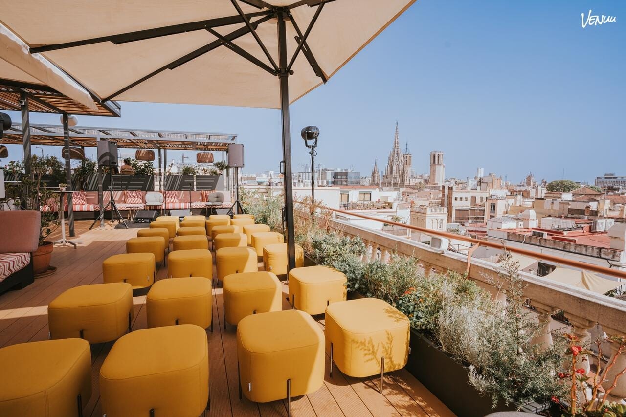 Terraza de Vivi, la terraza en Barcelona donde los cumpleaños se celebran con tranquilidad y clase.