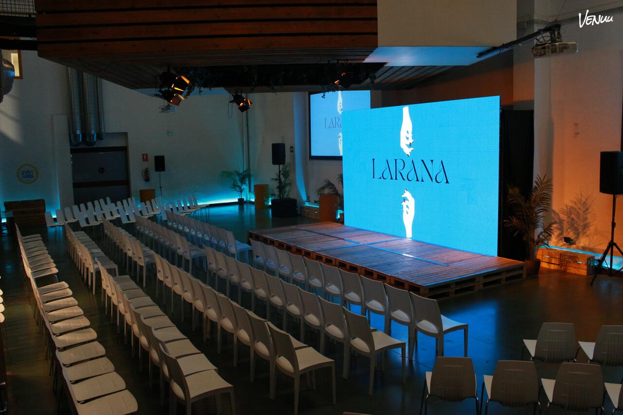  Valkiria Hub Space, un espacio innovador en Barcelona ideal para eventos corporativos donde la creatividad y la inspiración fluyen sin límites.