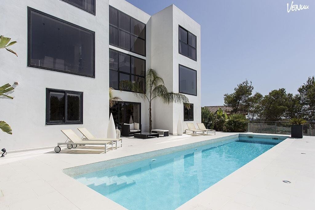 Botxi, masía con piscina en la sierra de Collserola para fiestas inolvidables en Barcelona.