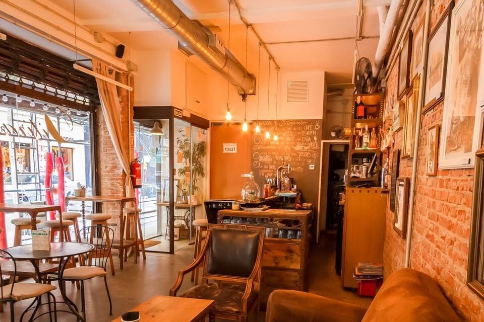 Ditirambo Food n’ Drinks, restaurante con estilo y precios bajos para cumpleaños cool en Madrid.