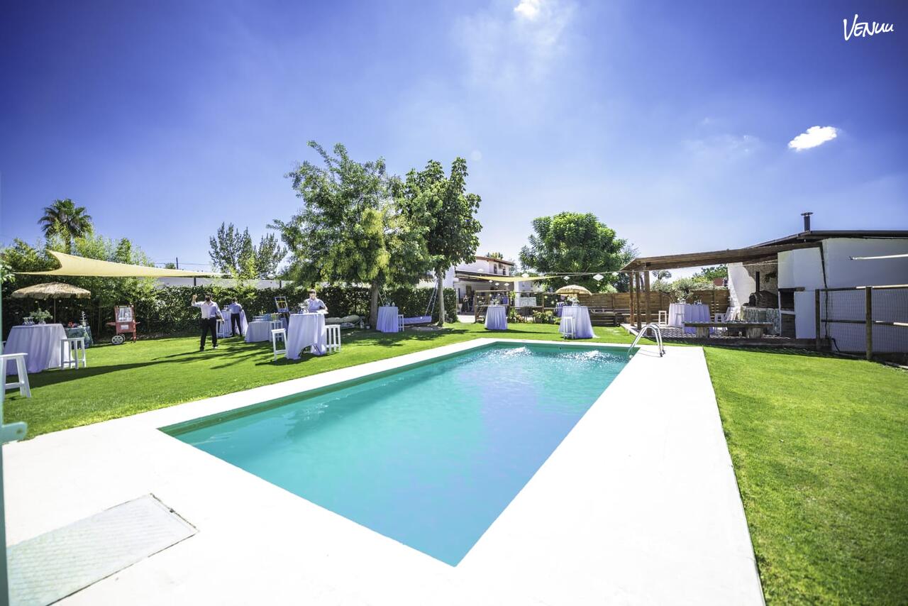 Finca Buenaventura, libertad y alegría en una boda al aire libre sevillana.