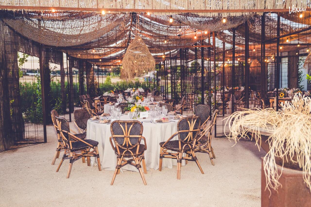 Finca Valaurea, finca elegante con jardín y alojamiento para bodas rurales en Madrid.