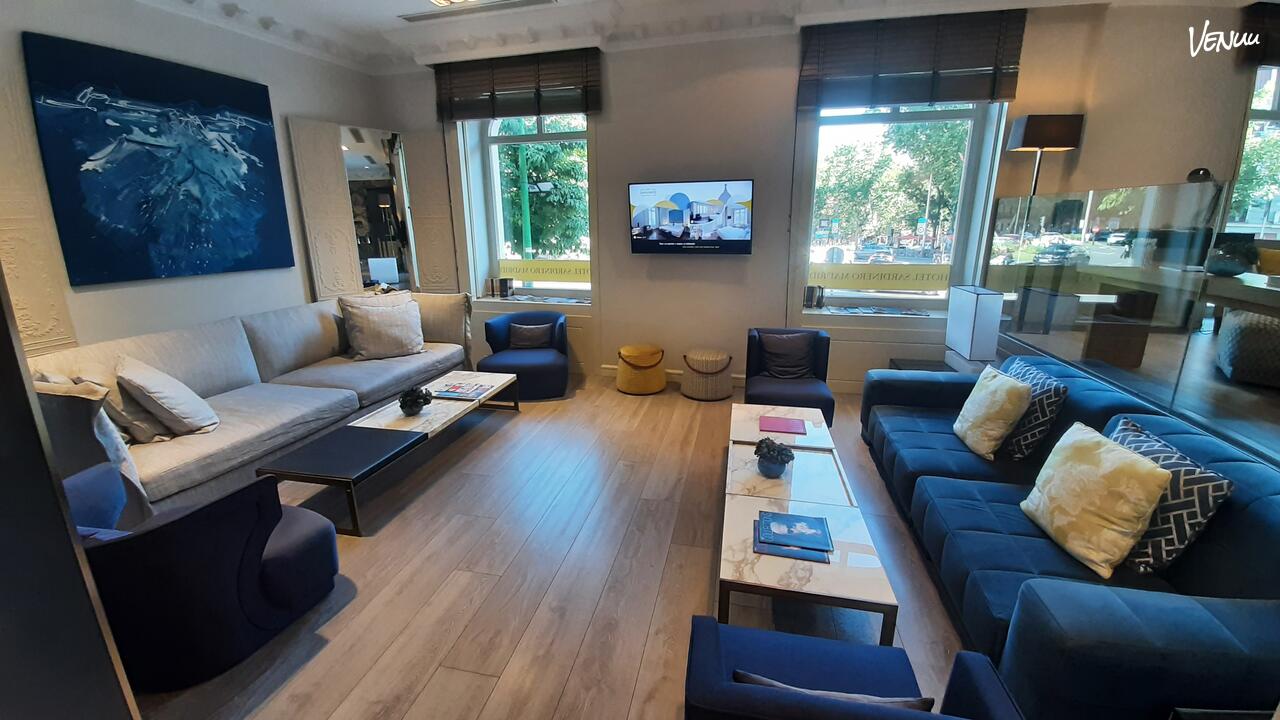  The Library, salón elegante y silencioso para eventos con clase y frases célebres.