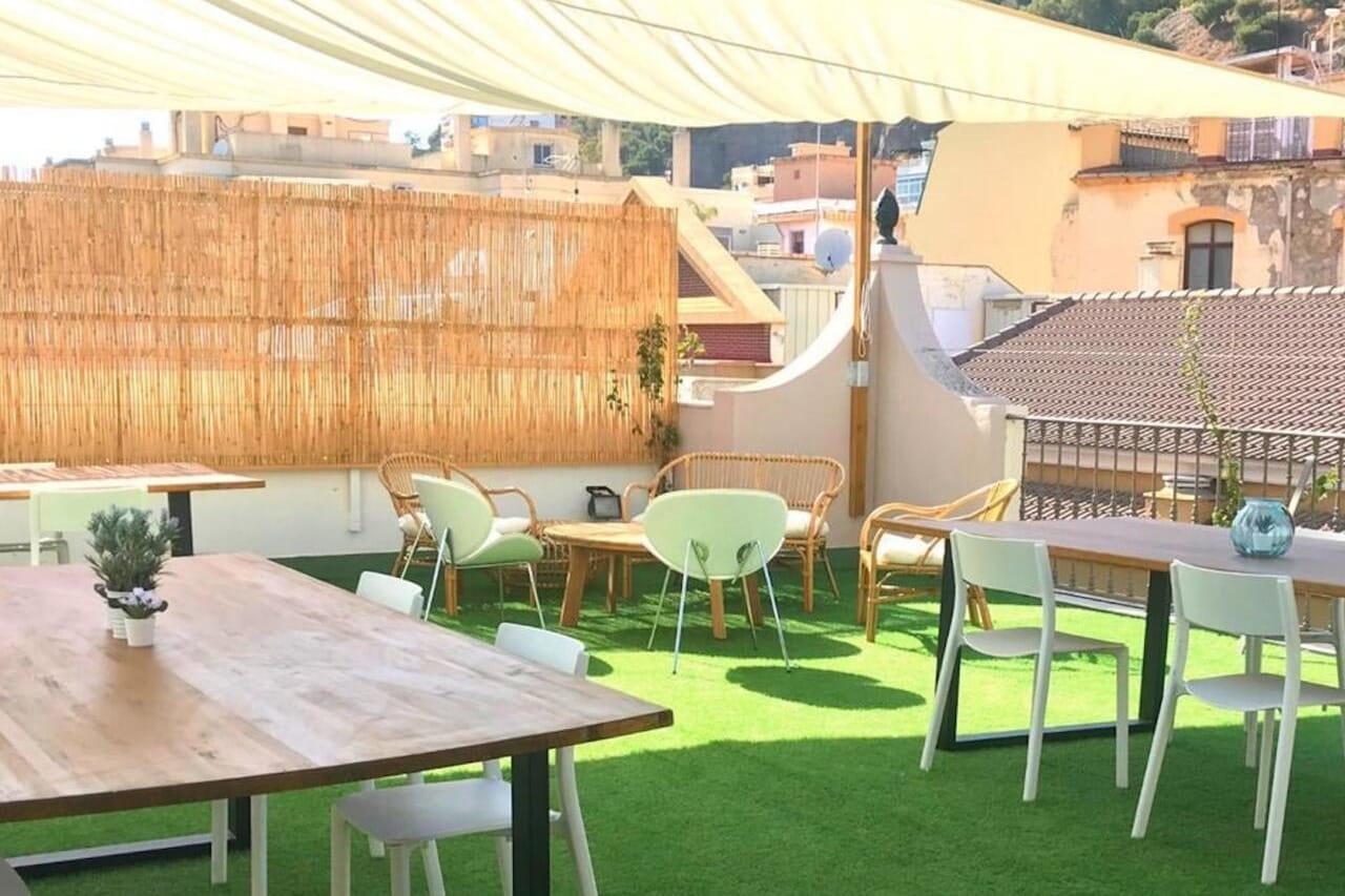 Innovation Campus Málaga – Terrace, terraza urbana perfecta para eventos profesionales con vistas y ambientazo moderno.