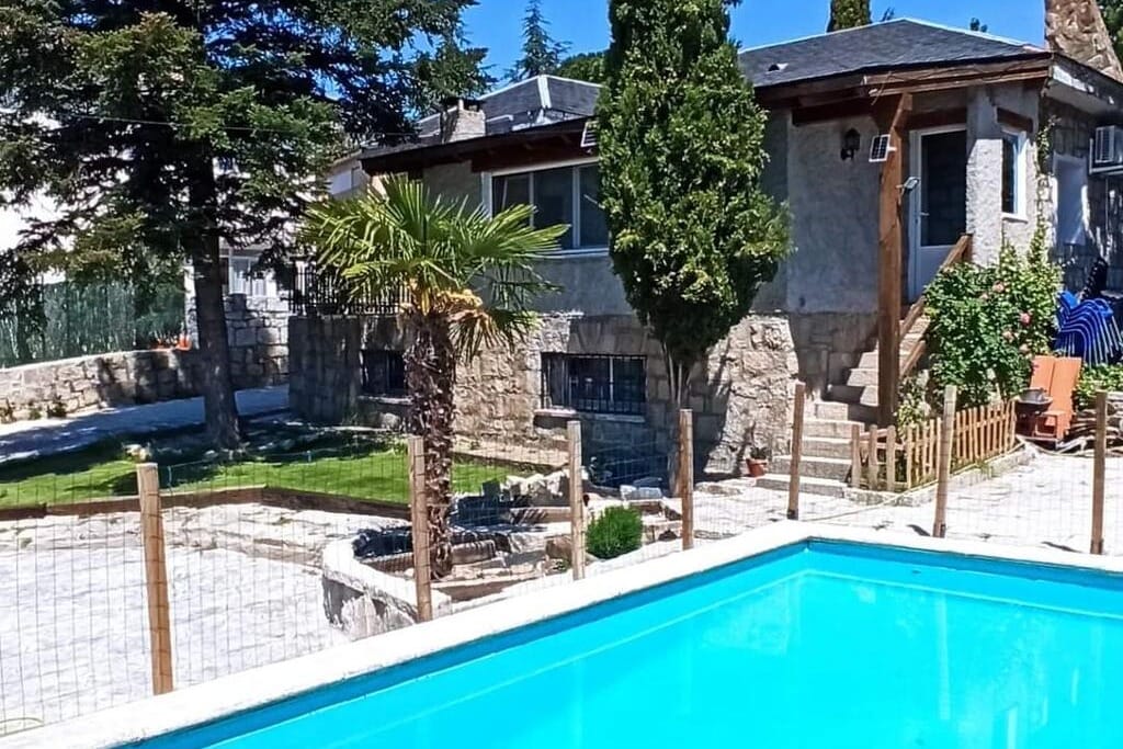 La Consentida, finca con piscina y diseño espectacular para eventos chic en Madrid.