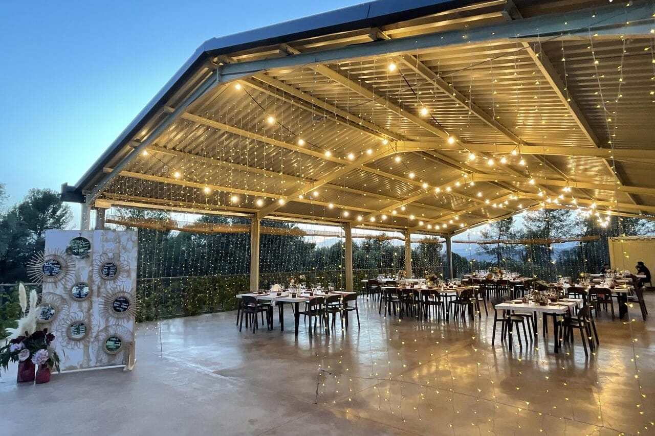 Les Quingles, boda rústica, romántica y encantadora en medio de la naturaleza.