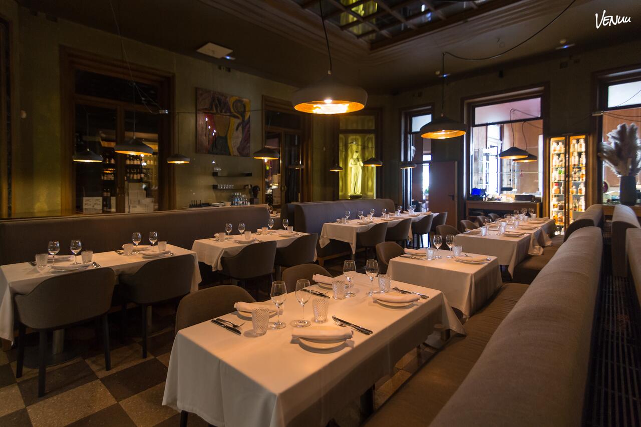  Palau Pignatelli, elegancia histórica y versatilidad total en pleno Eixample.