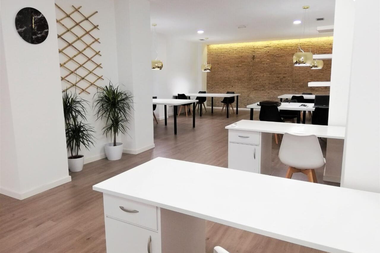 Russafa Meet, espacio urbano y flexible para bautizos personales en Valencia.