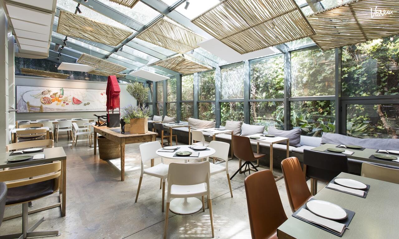 Restaurante Mordisco cerca de Passeig de Gràcia con comida creativa y espacio para grupos.