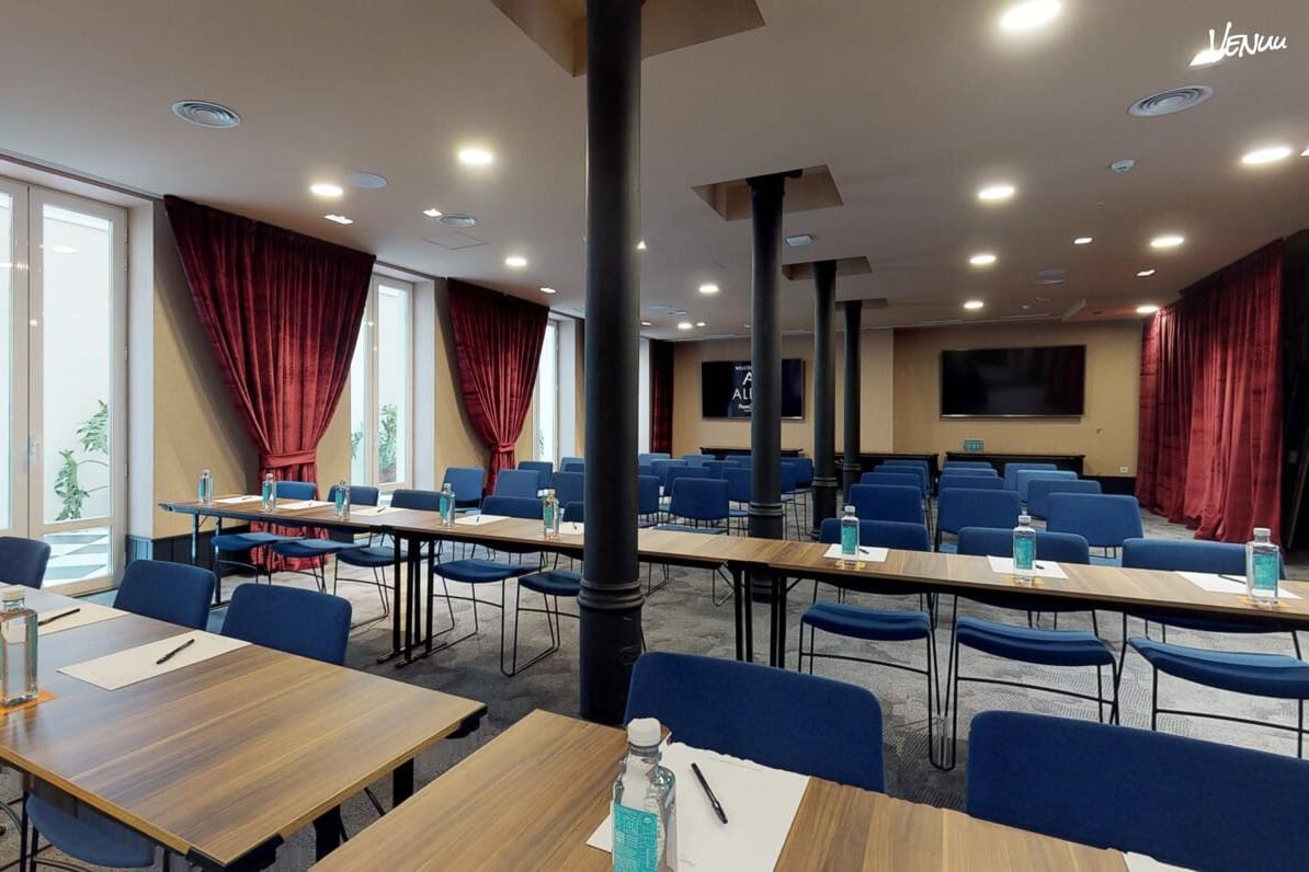 Sala Alba, espacio retro y versátil para eventos de empresa con flow y buen gusto.