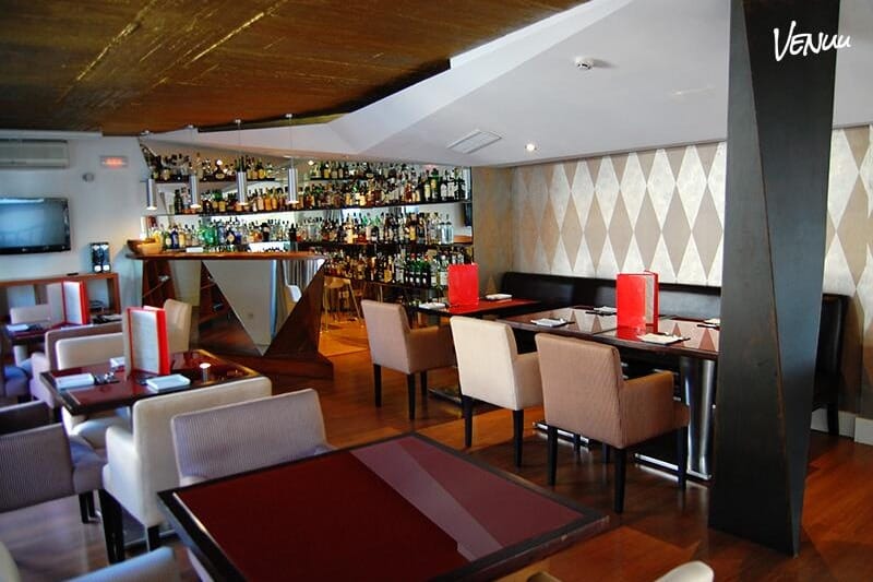 Salvador Rojo restaurante, cena elegante con sabor y chismes de despedida.