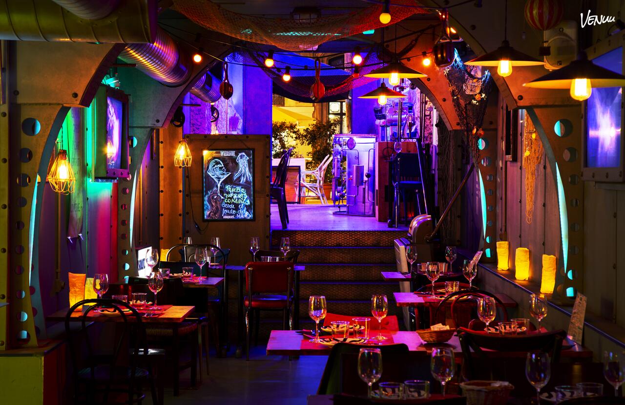 Verne, restaurante temático submarino perfecto para fiestas originales en Barcelona.