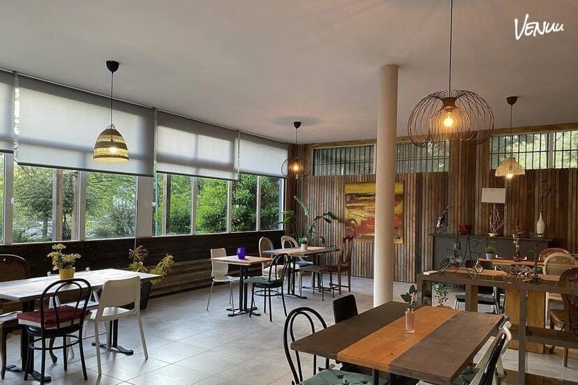 Vidreres en la Costa Brava, finca campestre perfecta para bodas originales al aire libre con ambiente rural.