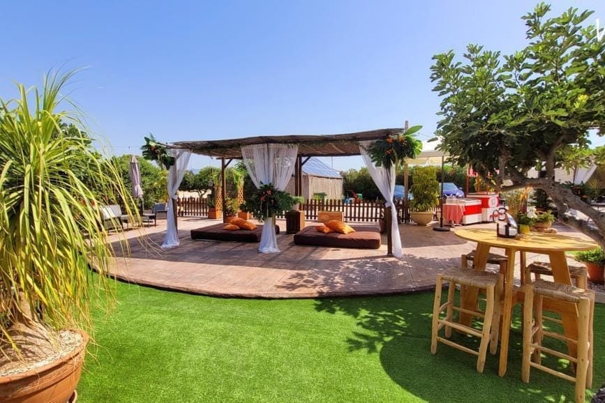 VillaLoja I Eventos, casa rural en Valencia para eventos con alma fiestera.