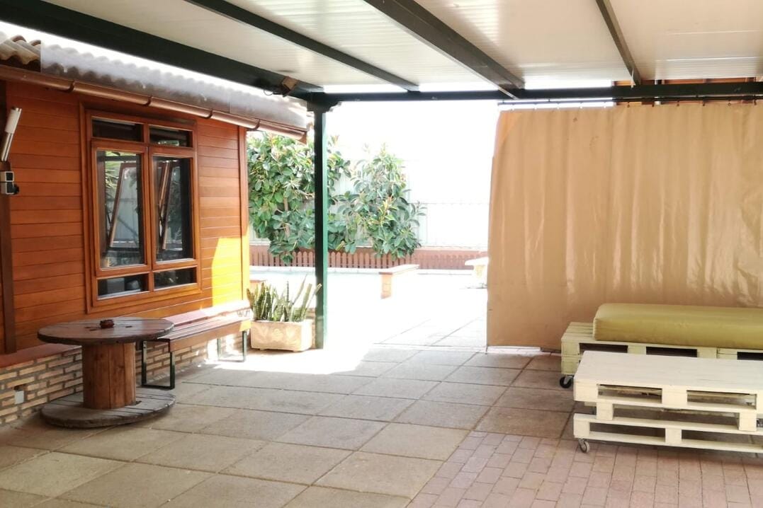  La Cabaña de Madera, el rincón rústico donde tus fiestas se sienten como en casa.