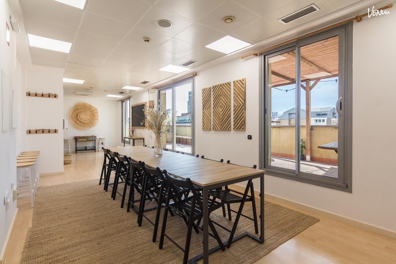 Sala montaña, ático ideal para networking y reuniones 