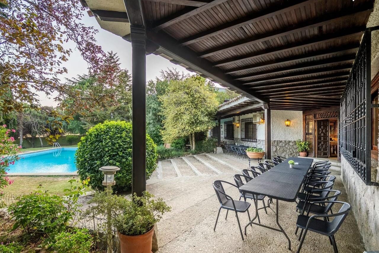 Villa Escorial Park para tu fiesta de cumpleaños con adultos