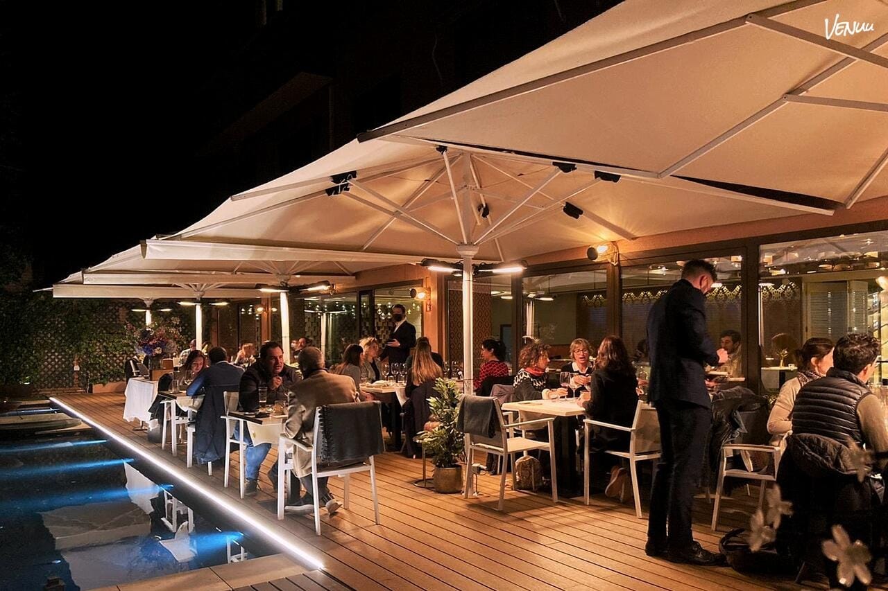 Restaurante Benares - Terraza, un restaurante en Madrid donde las comidas de empresa tienen estilo y buen sabor.