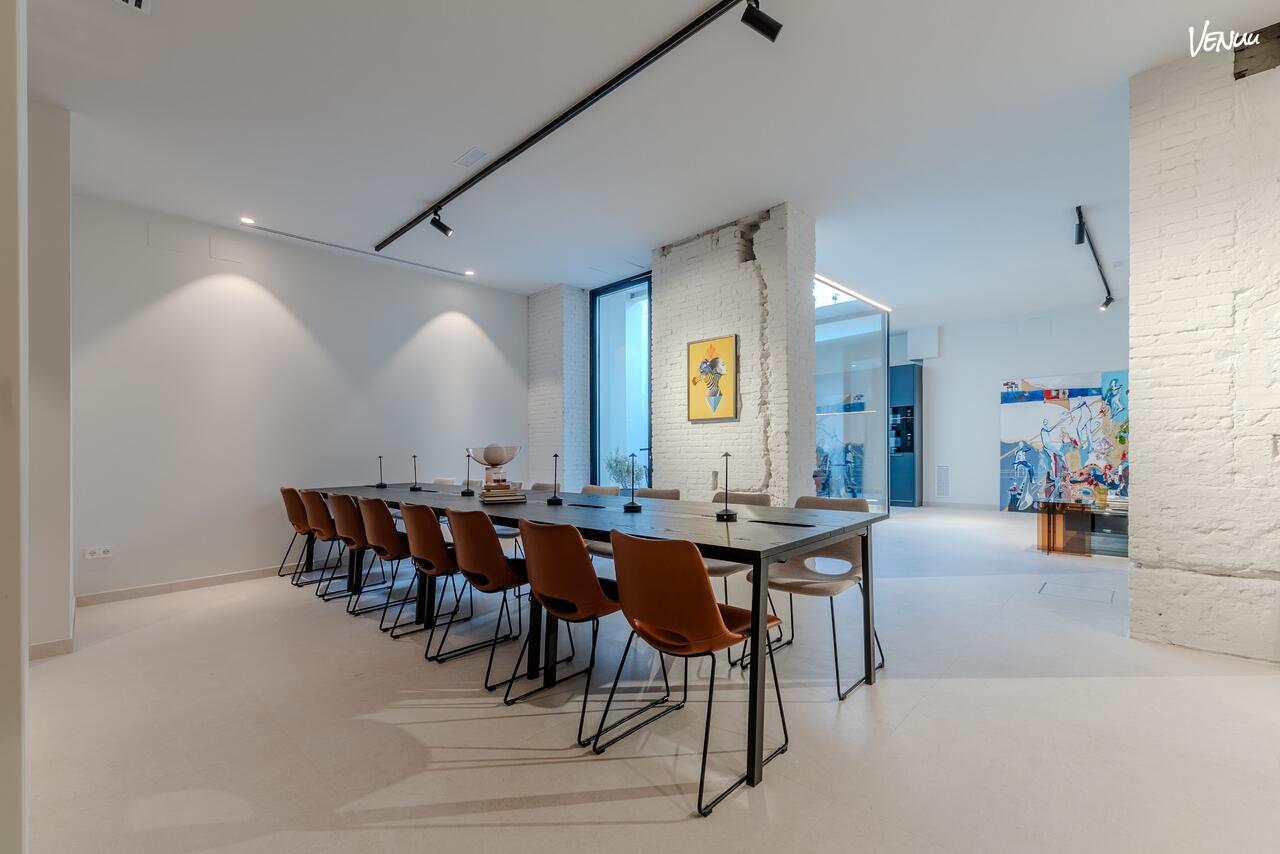 Business Hub Open Space, sala moderna en el centro de Valencia para conferencias y eventos de empresa.