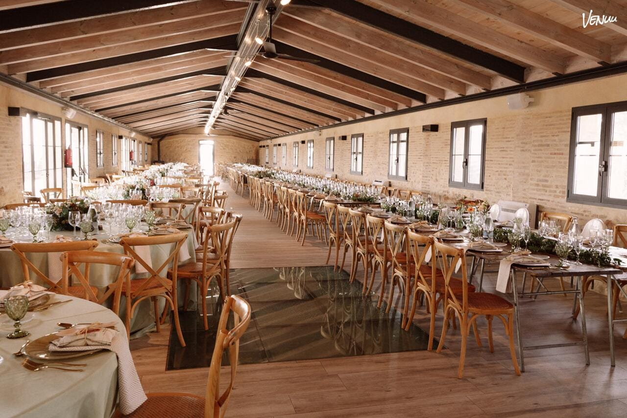 Finca El Teular, salón moderno en plena Albufera para bodas pequeñas con diseño, sabor y esencia valenciana.