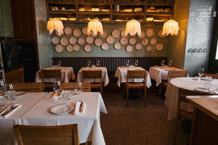 La Cocina de Frente, restaurante íntimo en Madrid para bodas gastronómicas llenas de tradición y sabor.