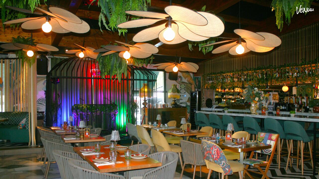  Circo Norte, restaurante italiano temático ideal para aniversarios únicos con espectáculo y ambiente inolvidable en Madrid.
