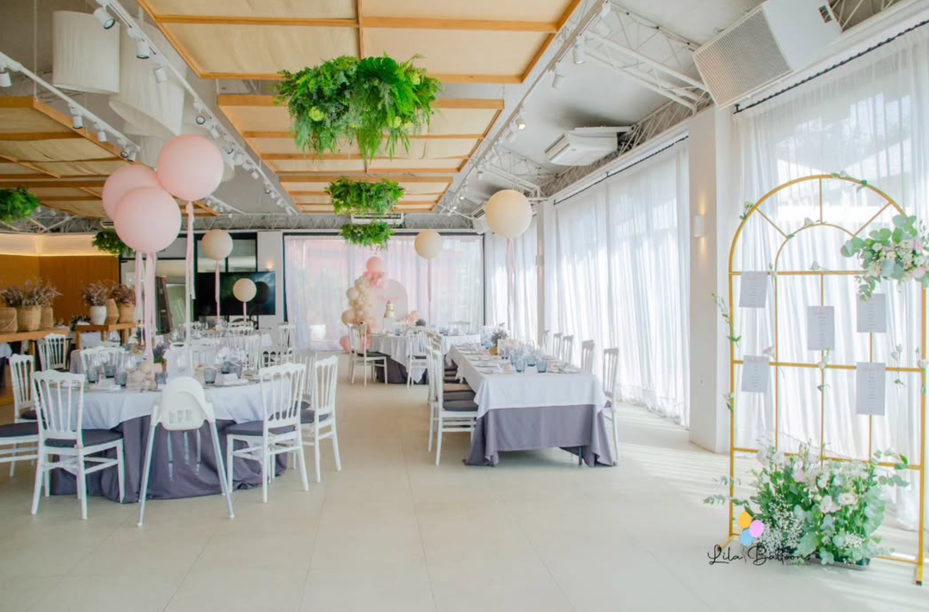 Lila Balloons destaca por sus diseños modernos y minimalistas