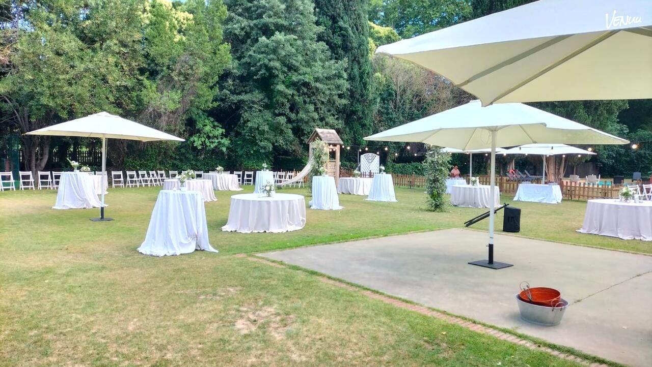 Club de Golf Sant Cugat espacio para celebraciones al aire libre.