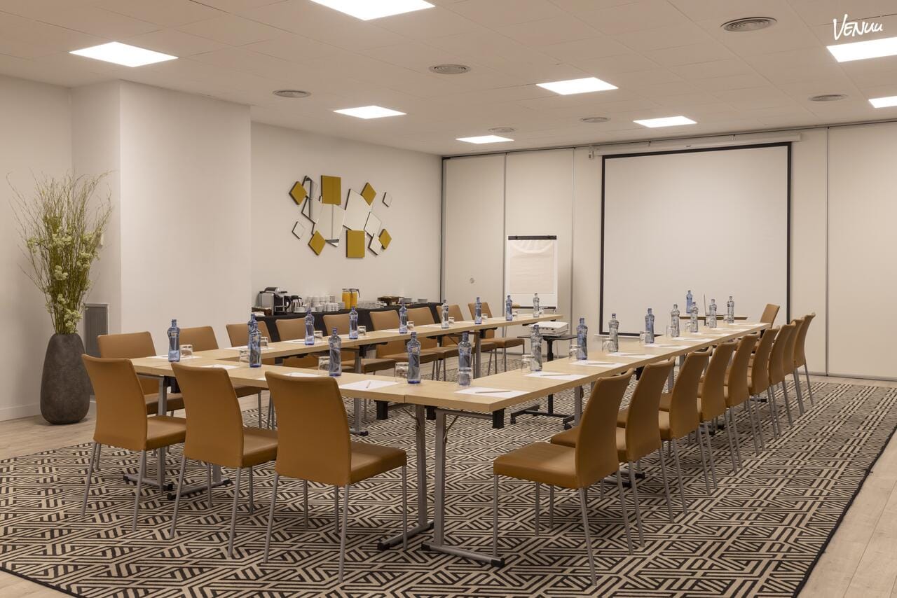  Hotel Naitly Barcelona sala Pow Wow para eventos corporativos.