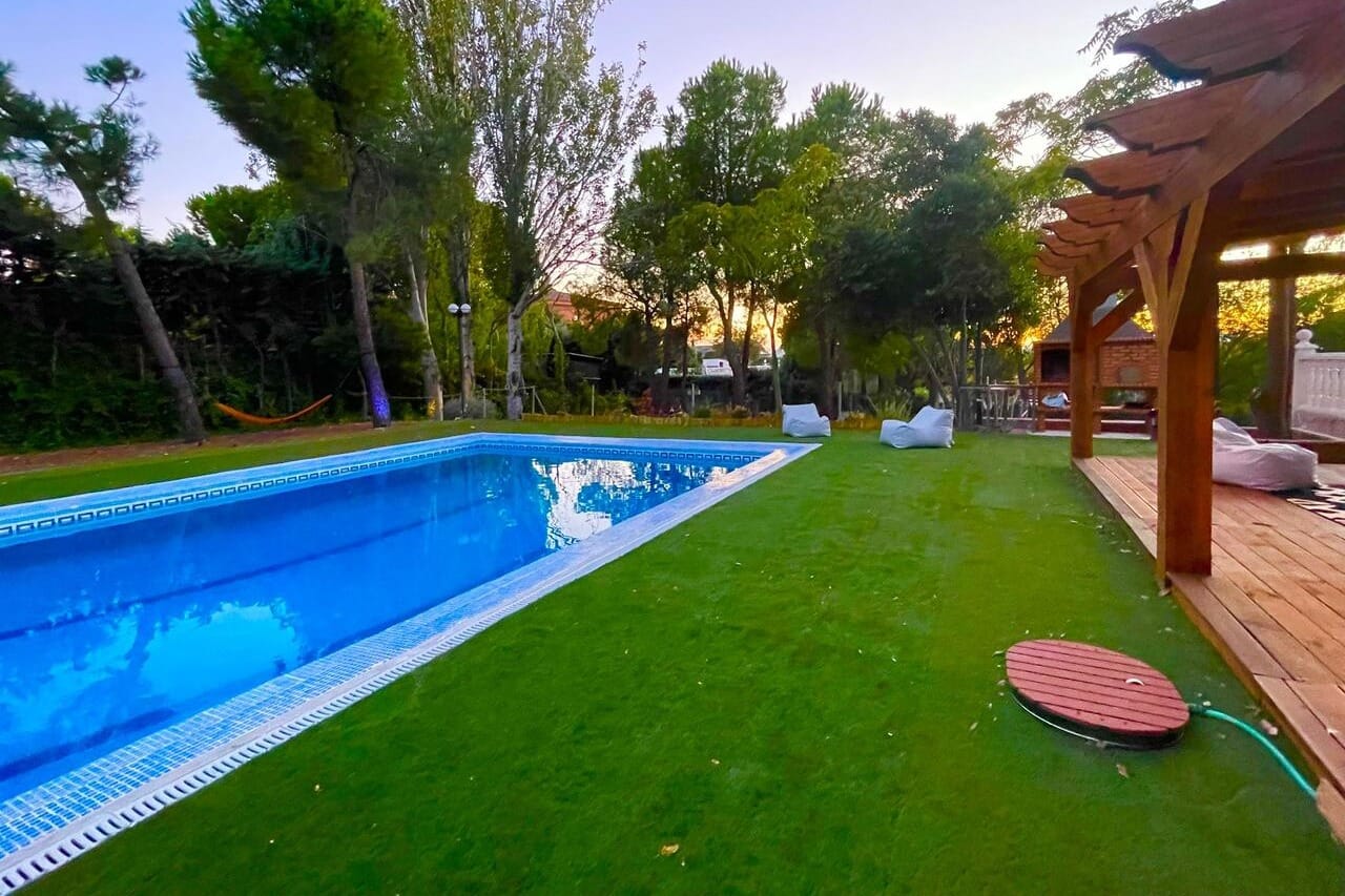  Parboadilla Voile Madrid jardín elegante para gender reveal íntimo.