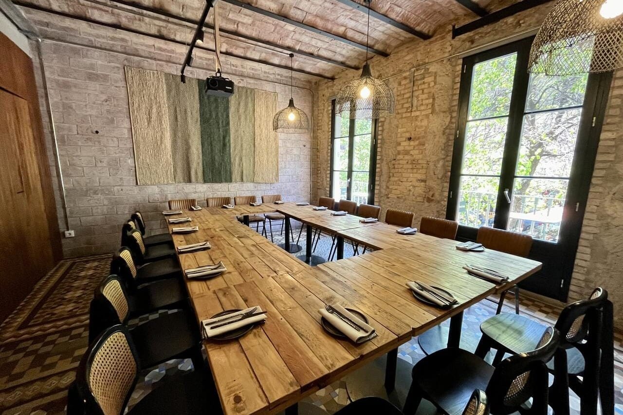 Restaurante en Barcelona con sala para grupos grandes.