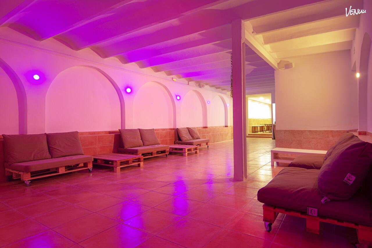 Sala polivalente para fiestas privadas en Barcelona.