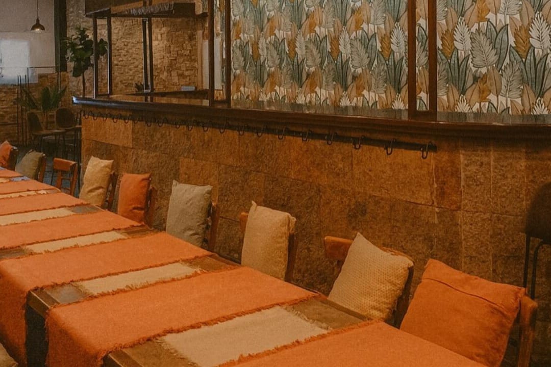 Espacio El Clan, espacio privado para fiestas de empresa y reuniones de grupo en Zaragoza.