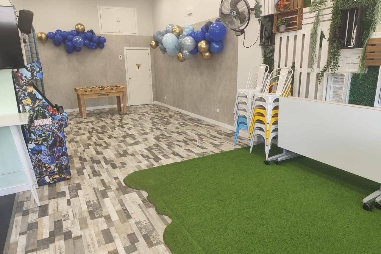 Ojo Loco, espacio con juegos para celebrar cumpleaños de niños en Madrid.