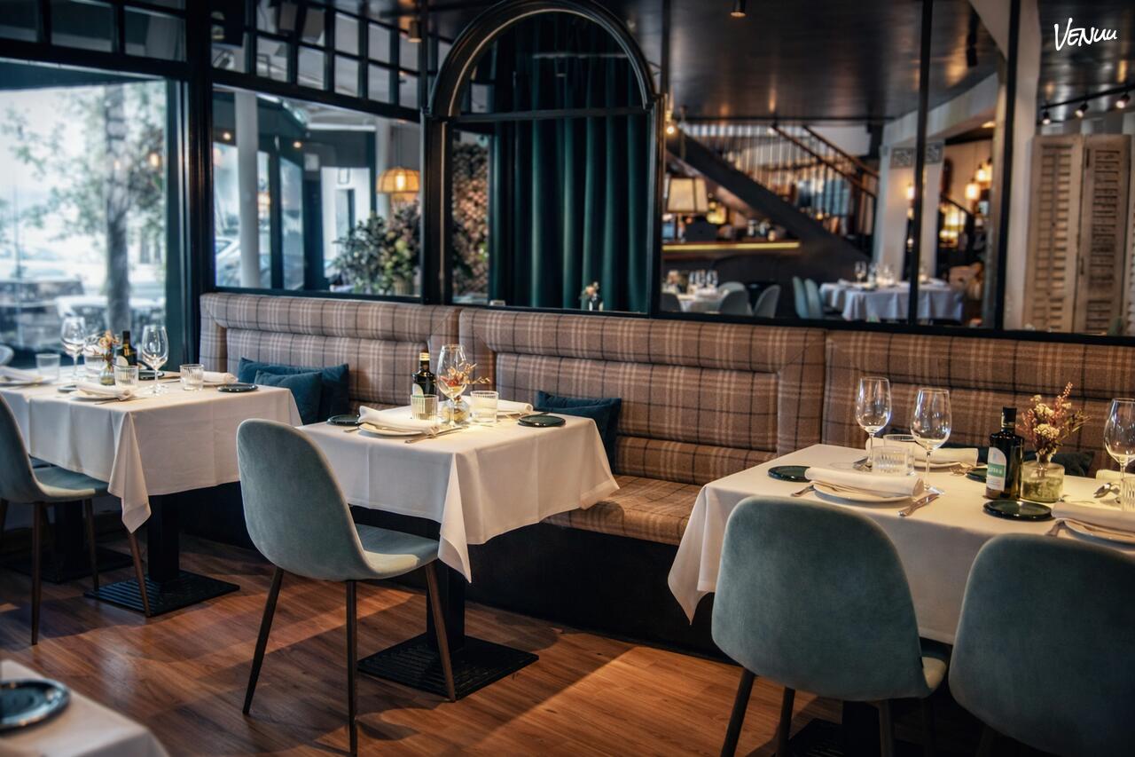 Salón principal de El Rincón de Vespok en Moncloa, Madrid, espacio íntimo con uso exclusivo para bodas de menos de 30 personas